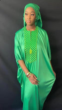 Load image into Gallery viewer, Beautiful Sheer Women&#39;s Kaftan with Headscarf Set