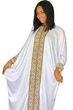 Load image into Gallery viewer, Beautiful Women&#39;s Long Kaftan with Middle Embroidery